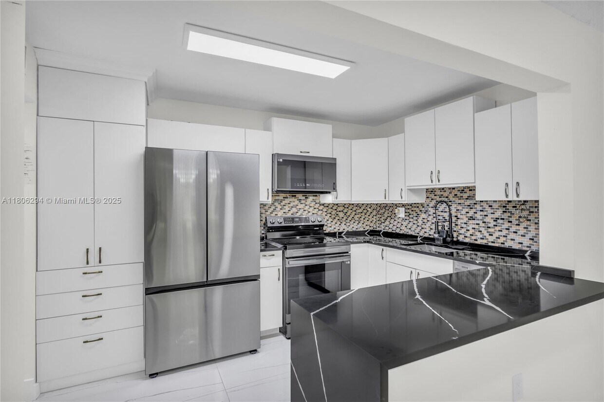 Foto principal - 4154 NW 90th Ave