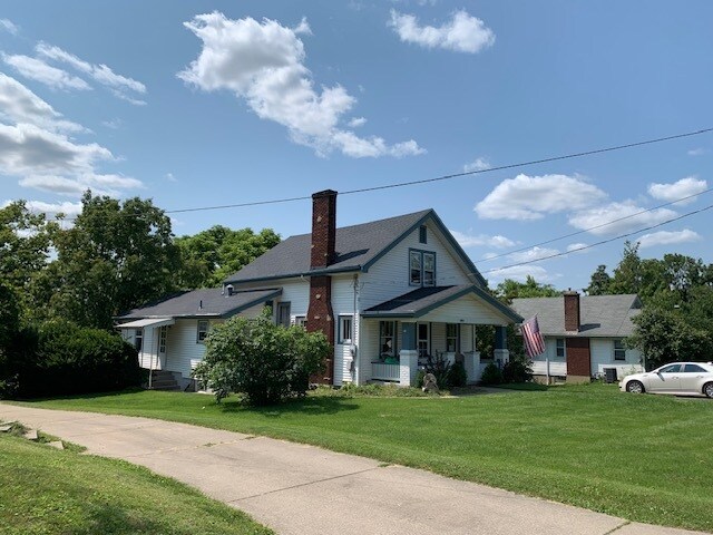 Building Photo - 1009 Burns Ave