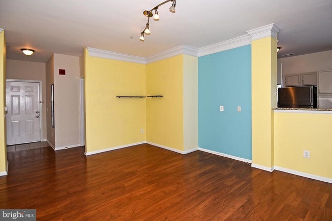 Foto del edificio - 1550 Spring Gate Dr.