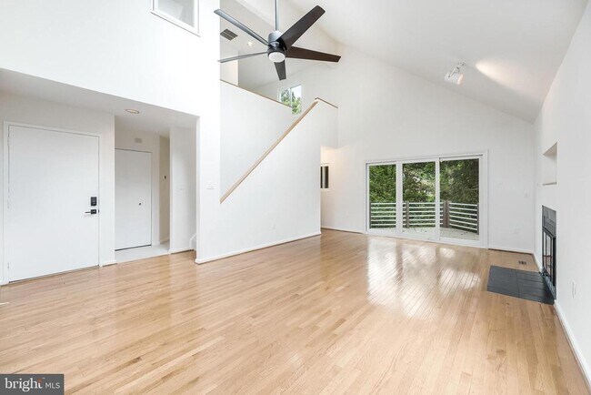 Foto del edificio - 11916 Moss Point Ln