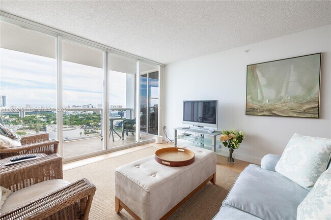 Foto del edificio - 1800 Sunset Harbour Dr