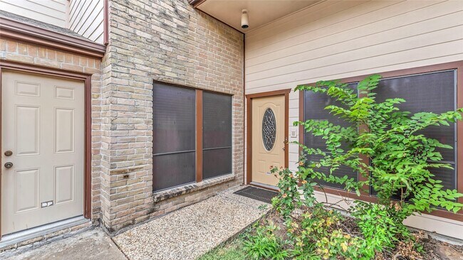 Foto del edificio - 10919 Paulwood Dr