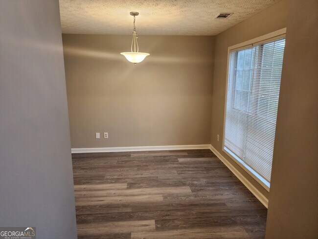 Building Photo - 263 Northwind Dr