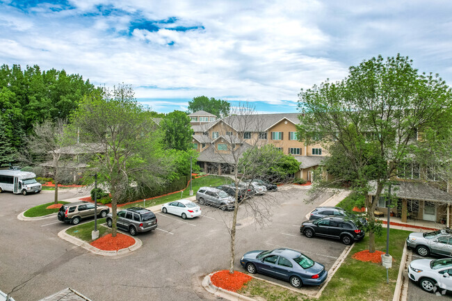 Foto del edificio - The Lodge at White Bear