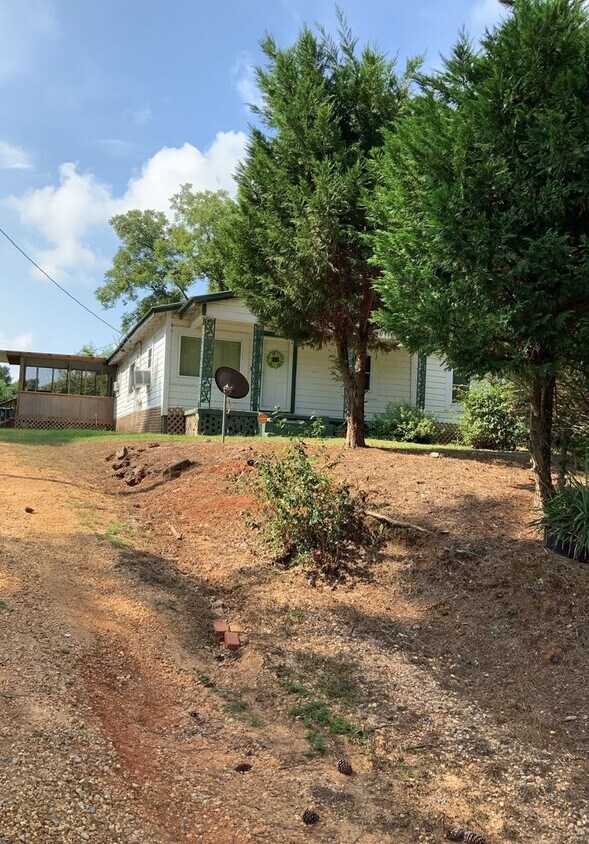 Primary Photo - 4675 Ridge Rd. - Greenville