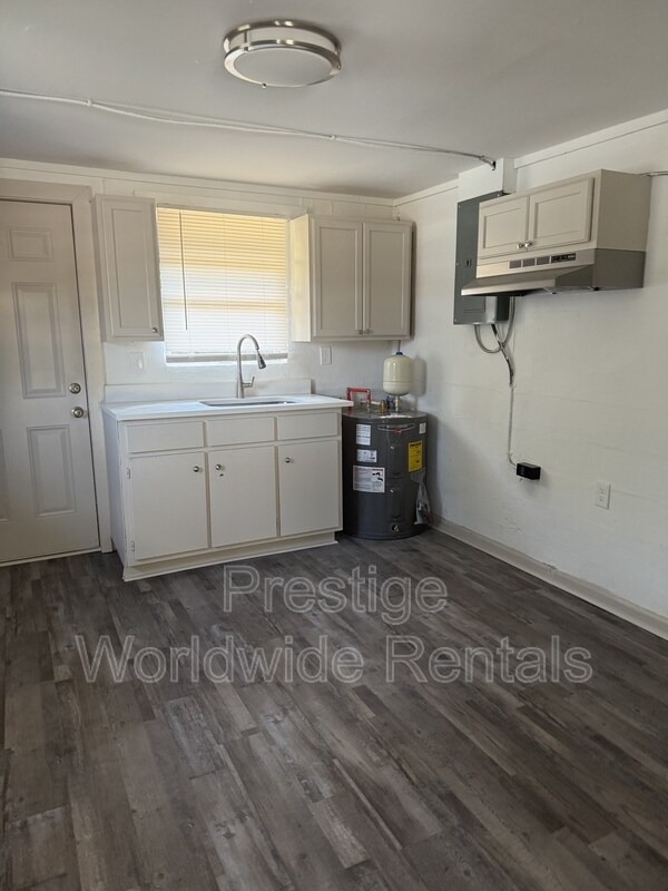 Foto del edificio - 108 Moore St