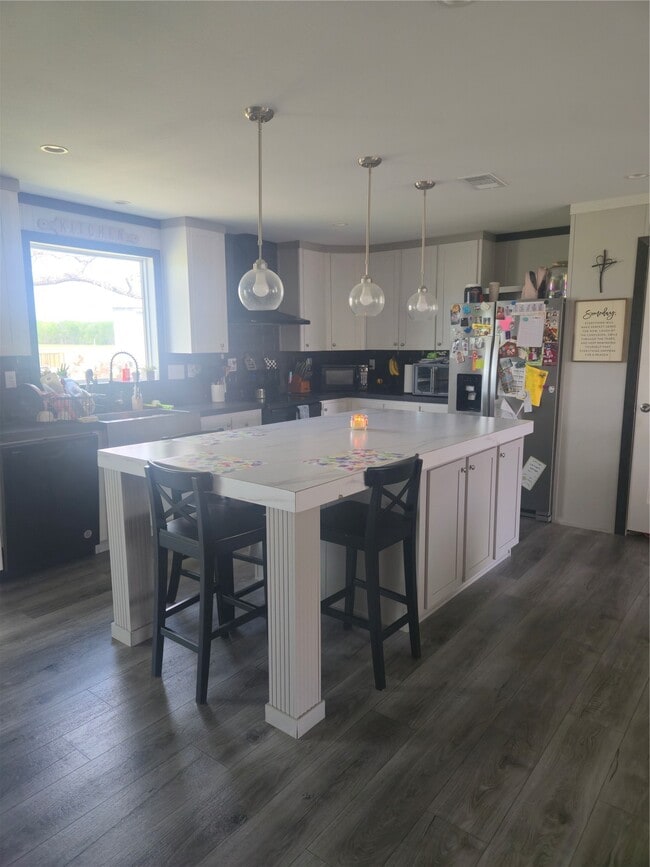 Building Photo - 10211 FM 1458 Rd