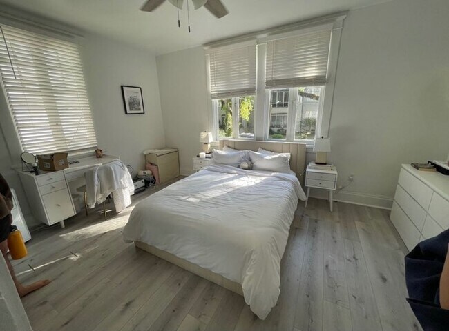 Foto del edificio - Lovely 5bd/2ba Near Campus! Text 510-631-1171