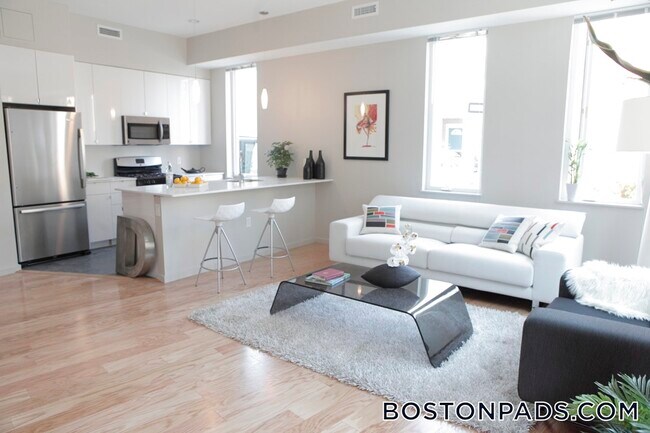 Foto del edificio - 57 Glenville Ave