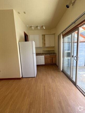 Building Photo - 1163 Aloha Way