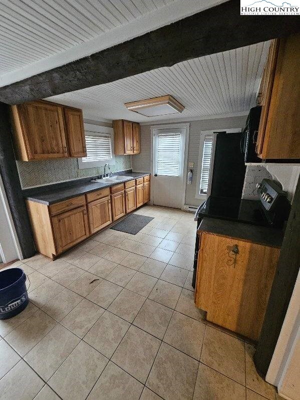 Building Photo - 10884 NC-105