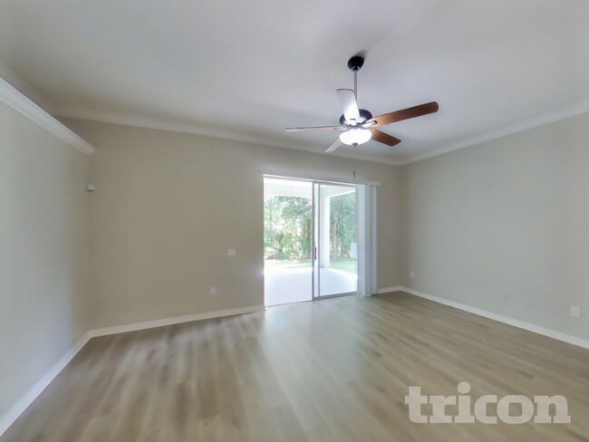 Building Photo - 14881 Edgemere Dr