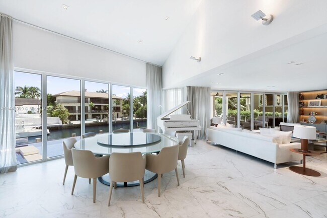 Foto del edificio - 6921 Sunrise Pl