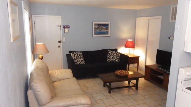 Foto del edificio - SHORE ACRES CONDO
