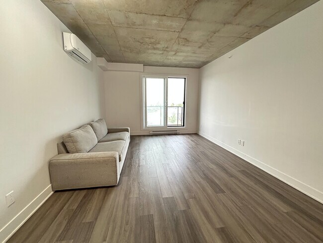 Photo du bâtiment - 1431 Av. de la Gare