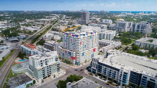 Building Photo - 600 N Andrews Ave