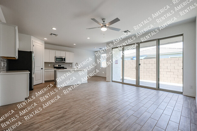 Foto del edificio - 4841 S Carver-