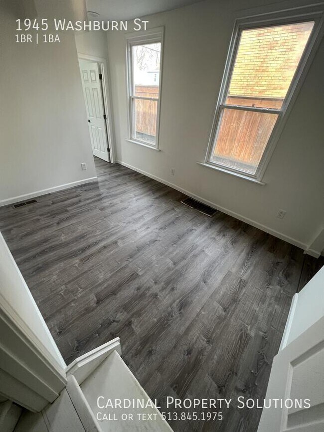 Building Photo - LEASES PENDING | 1 Bed 1 Bath Renovated si...