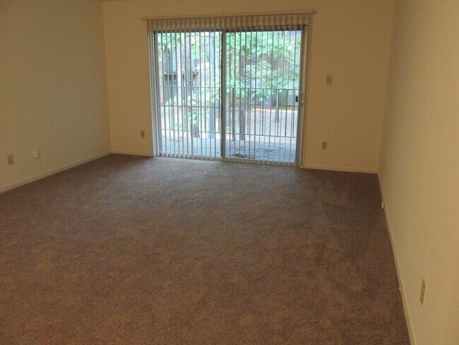 Foto del edificio - 330 Orchard Trace Ln