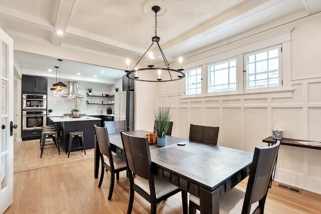 Foto del edificio - Chic & Cozy Furnished 1-Bed Studio apartment in Denver