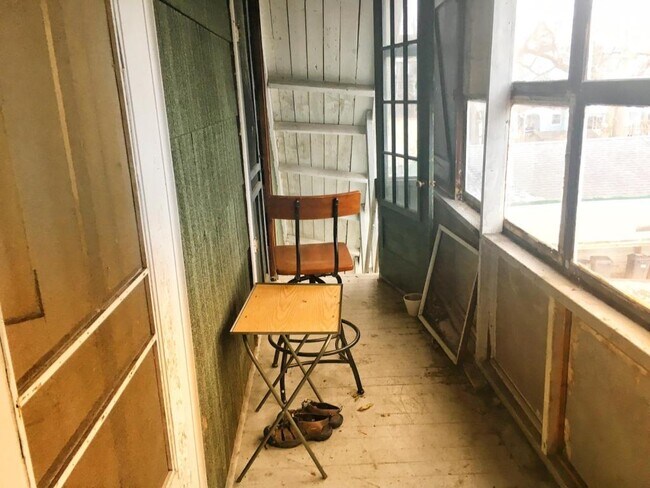 Building Photo - 312 Farm St