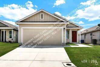 Building Photo - 2810 Gustavo Dr