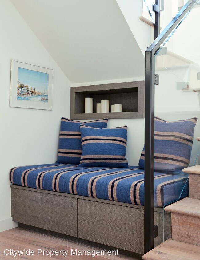 Foto del edificio - 3 br, 4.5 bath House - 55 Bellevue Avenue