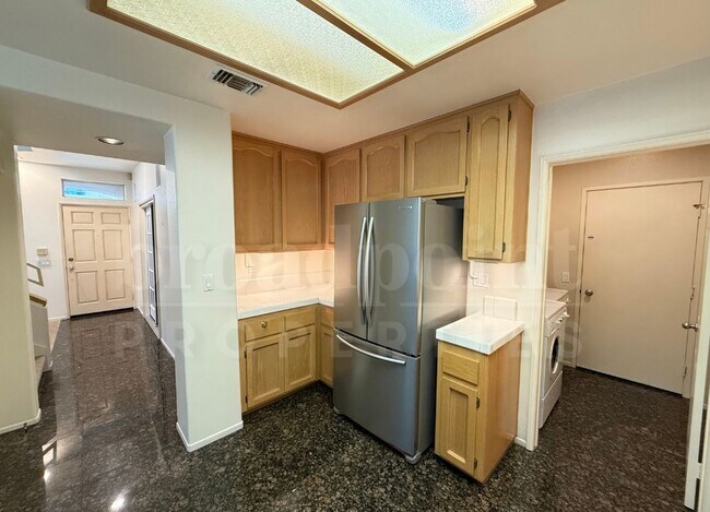 Foto del edificio - 12640 Springbrook Dr