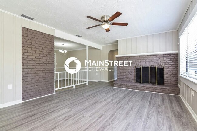 Foto del edificio - 4 Bedroom Pet-Friendly Home in BRANDON, FL...