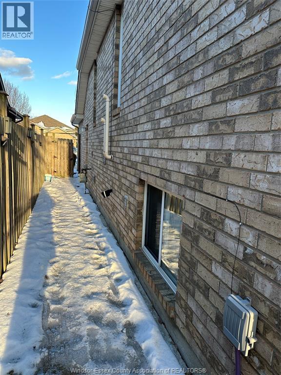 Building Photo - 2383 Askin Ave