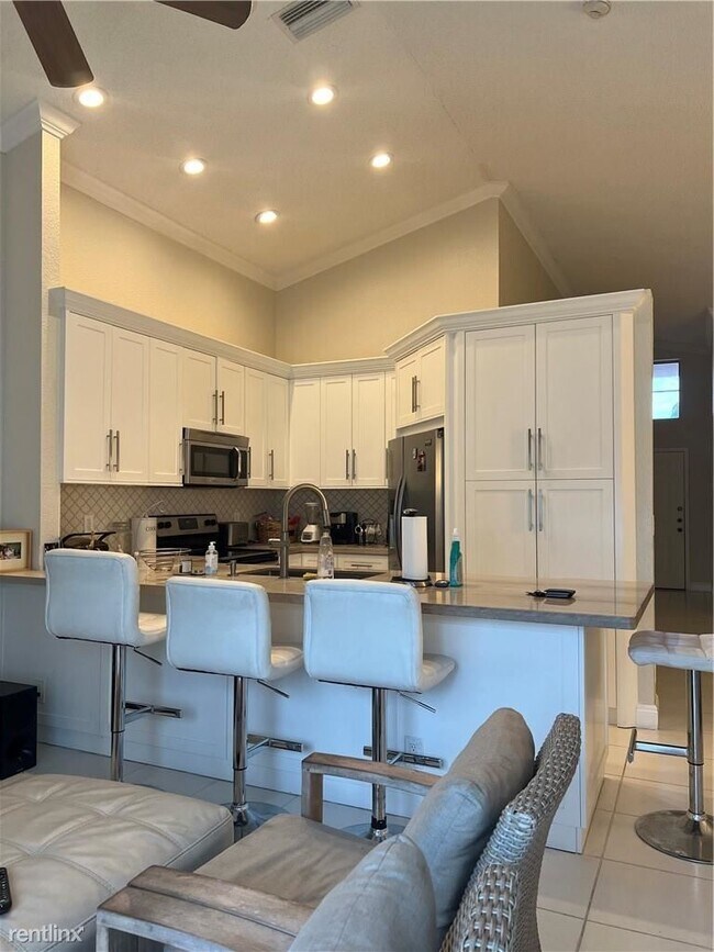 Building Photo - 3 br, 2 bath House - 350 Somerset Way