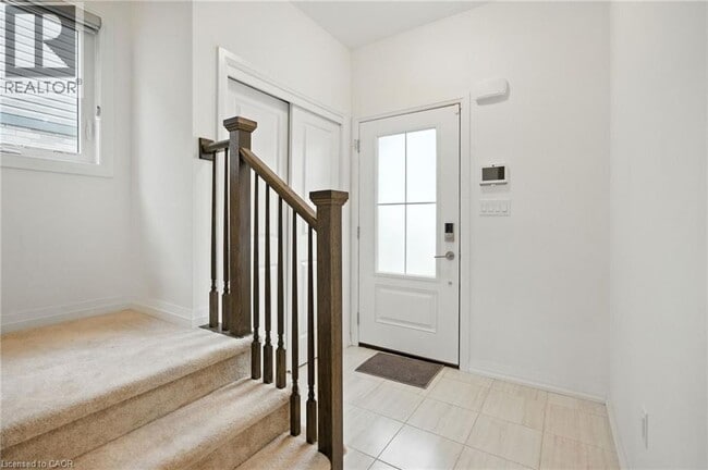 Photo du bâtiment - 25 Saffron Way