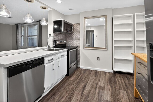 Foto del edificio - 5523 Ellsworth Ave