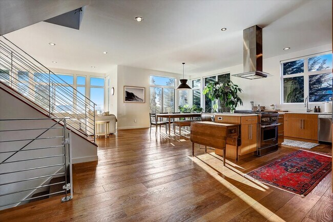 Foto del edificio - 1501 Lake Washington Blvd S