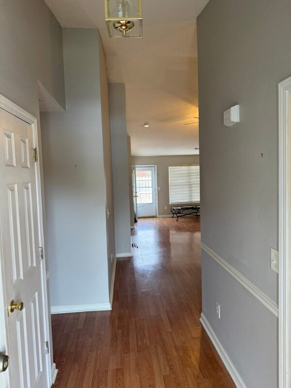 Foto del edificio - 2932 WaterStone Loop