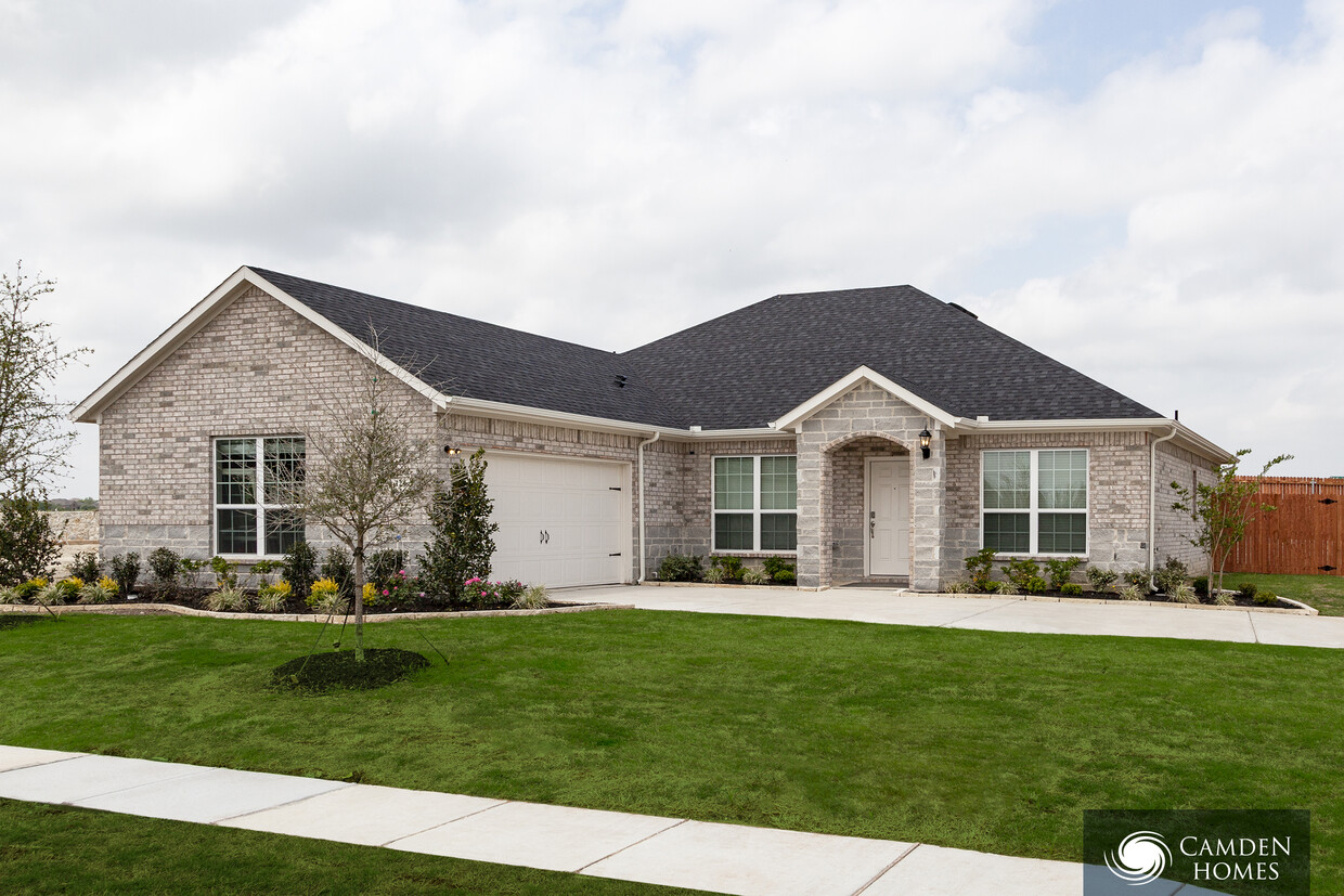Primary Photo - 679 Pinnacle Dr