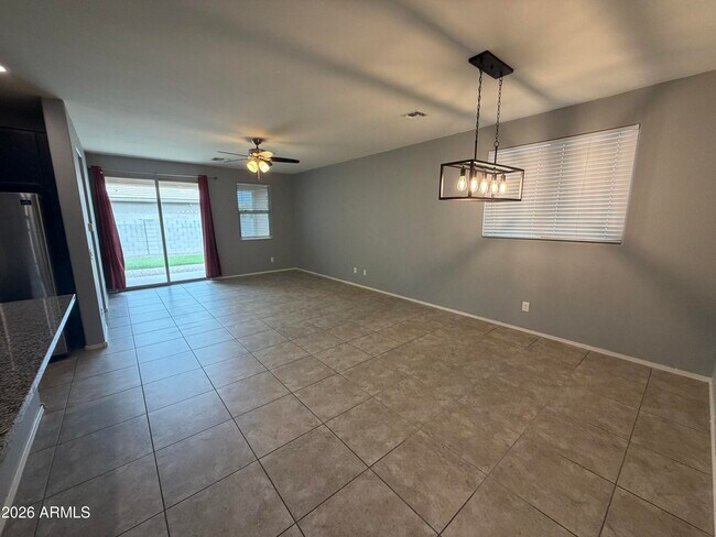 Foto del edificio - 21887 N 181st Ave