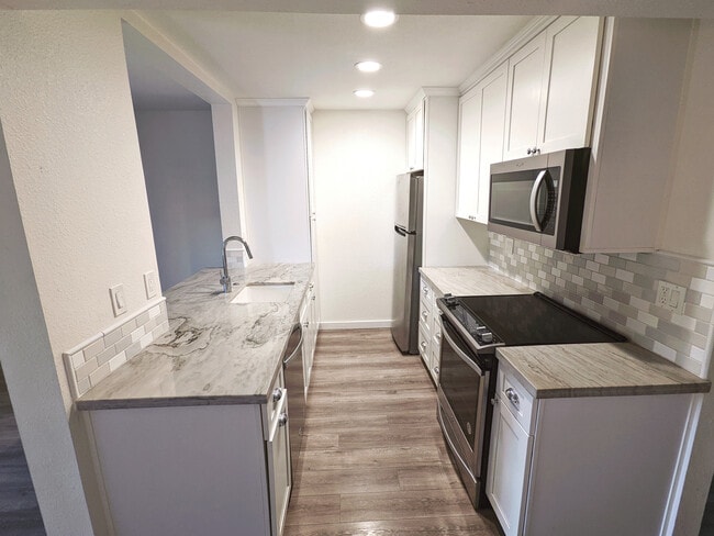 Foto del edificio - 3520 Shelter Creek Dr