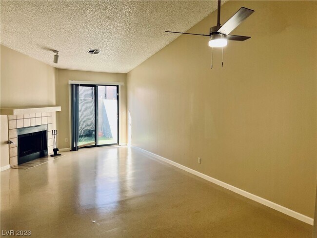 Building Photo - 225 Yardarm Way
