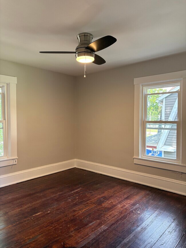 Foto del edificio - 332 W High St