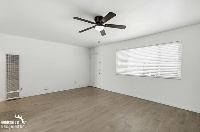 Foto del edificio - Beautiful 2Bdm 1Ba Home in Prime Imperial Beach Location!