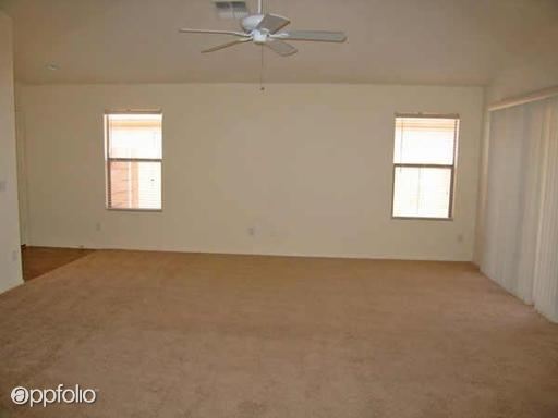 Foto del edificio - 713 S 122nd Ave