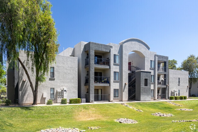 Foto del edificio - Esteban Park