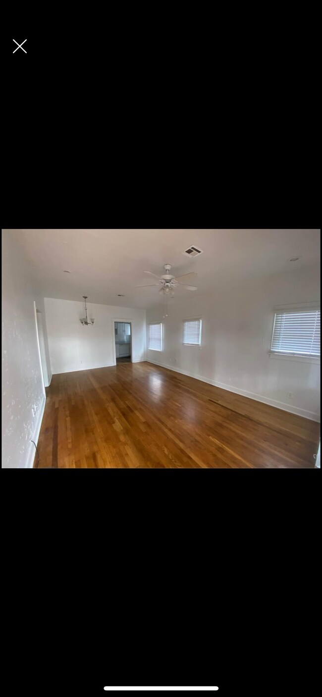 Foto del edificio - 2318 N Dayton St