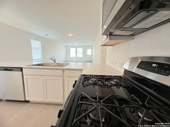 Building Photo - 232 Ottawa Wy