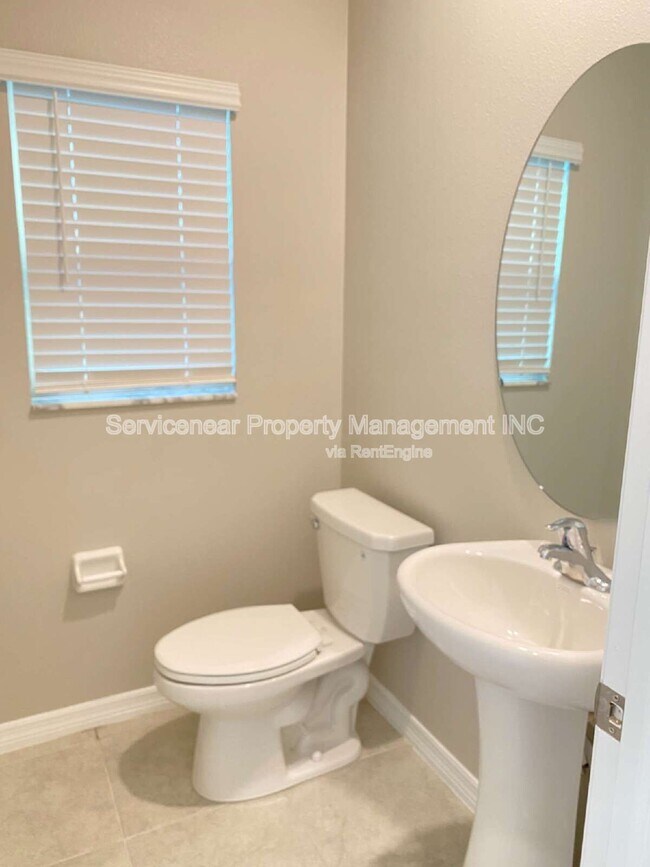 Building Photo - 7049 Samuel Ivy Dr
