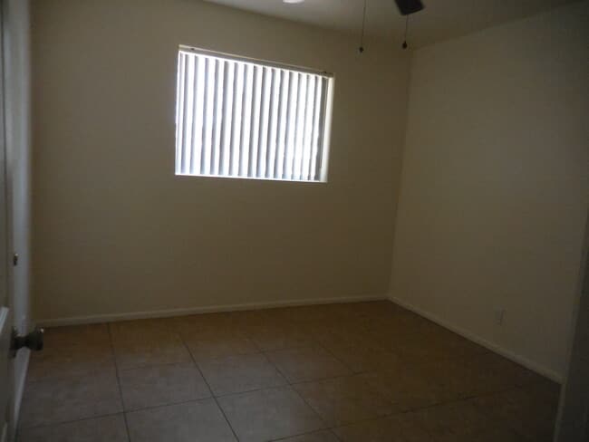 Bedroom1 1 - 1349 E Don Carlos Ave