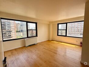 Building Photo - 135 Montgomery St