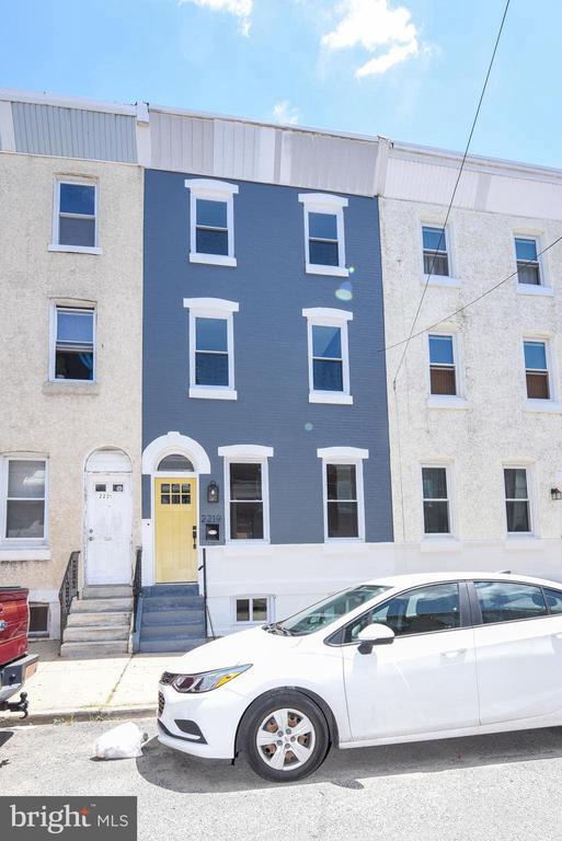 Primary Photo - 2219 N Hancock St