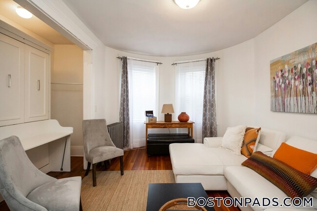 Foto del edificio - 636 Washington St
